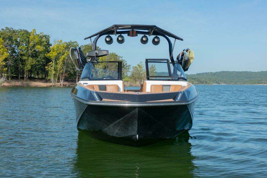 2020 Nautique G25