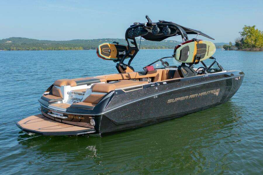 2020 Nautique G25