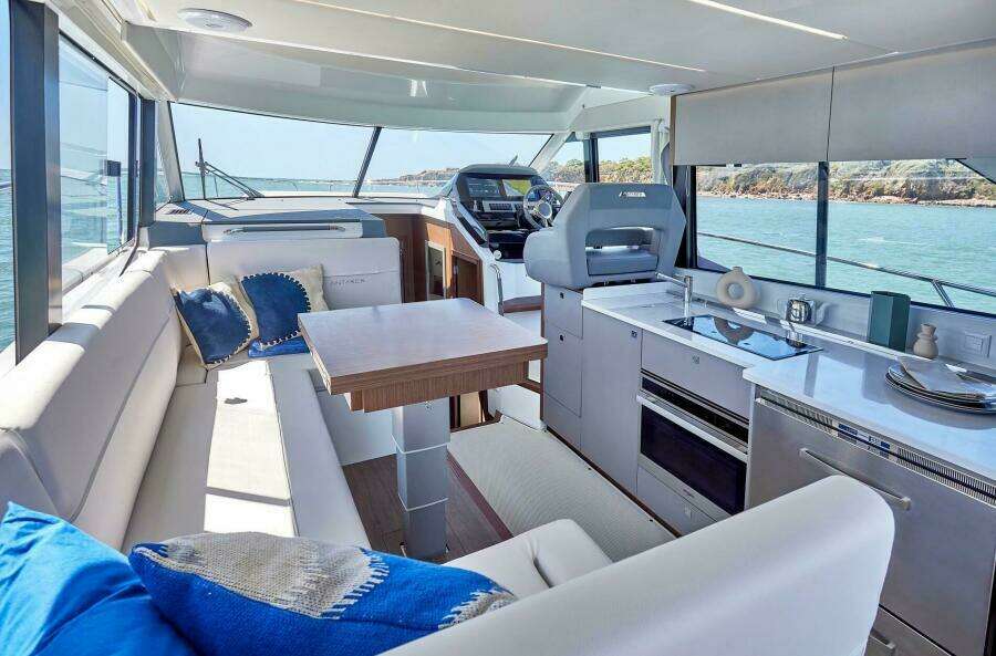 2027 Beneteau Antares 12 Fly