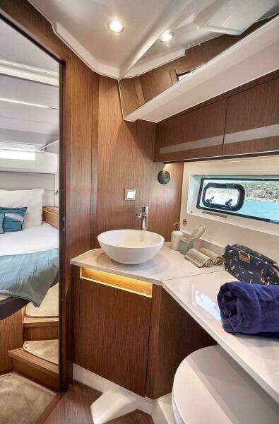 2027 Beneteau Antares 12 Fly