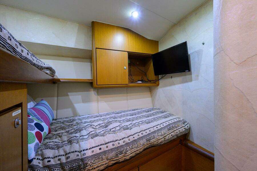 2001 Ocean Yachts Super Sport