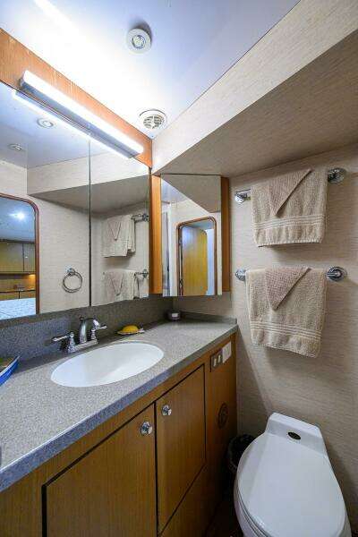 2001 Ocean Yachts Super Sport