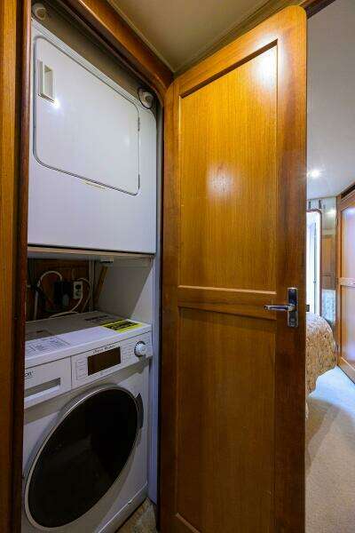 2001 Ocean Yachts Super Sport