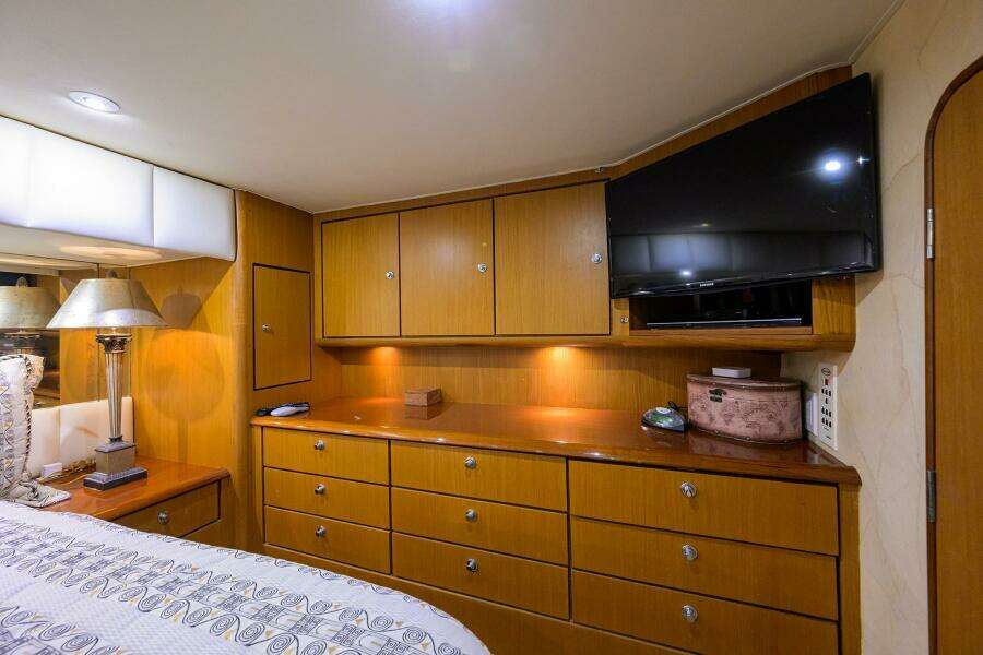 2001 Ocean Yachts Super Sport