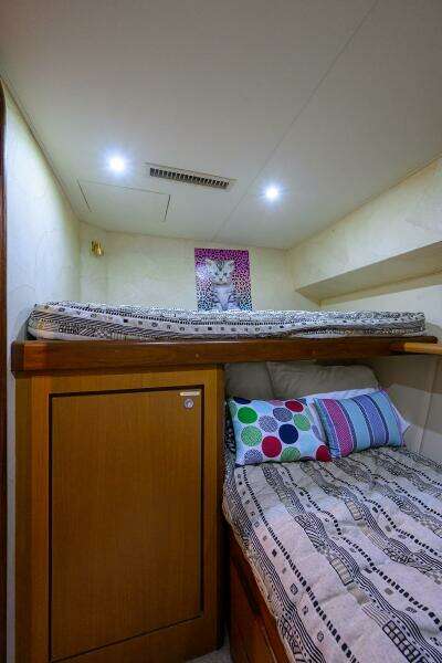 2001 Ocean Yachts Super Sport