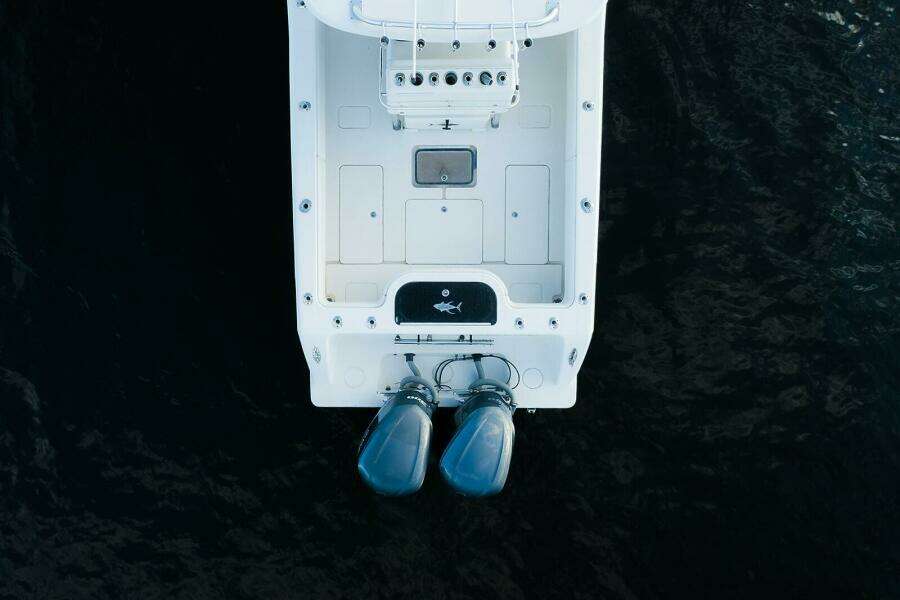 2007 Invincible 33 Open