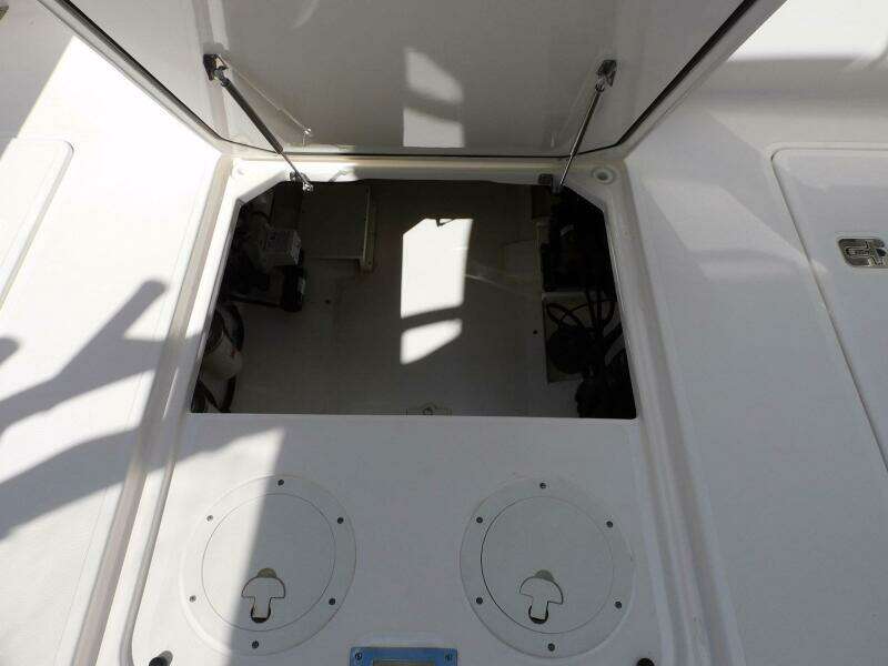 2016 Pursuit 325 Dual Console