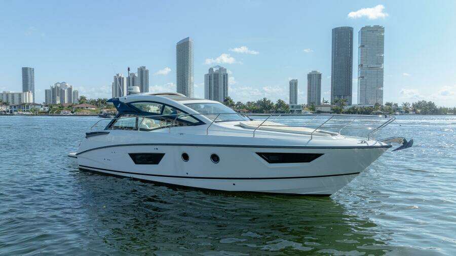 Beneteau 40 - Tis the Seasun - Exterior Profile