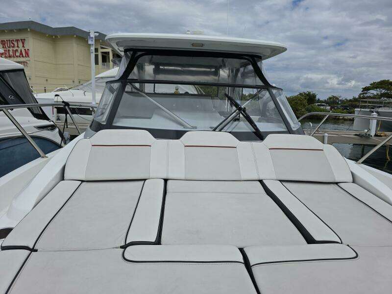 2022 Jeanneau Leader 10.5 WA Series 2