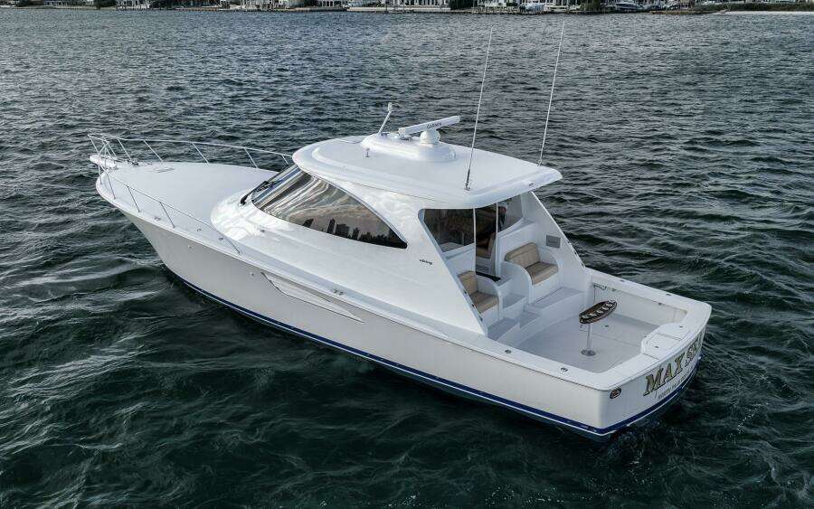 2015 Viking 52 Sport Coupe