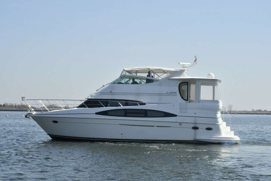 2001 Carver 466 Motor Yacht