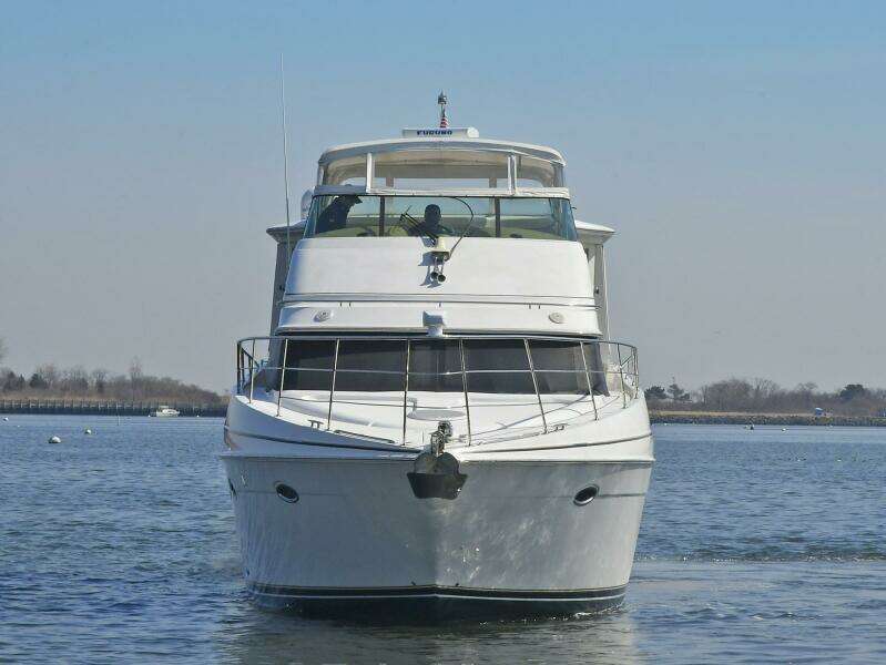 2001 Carver 466 Motor Yacht