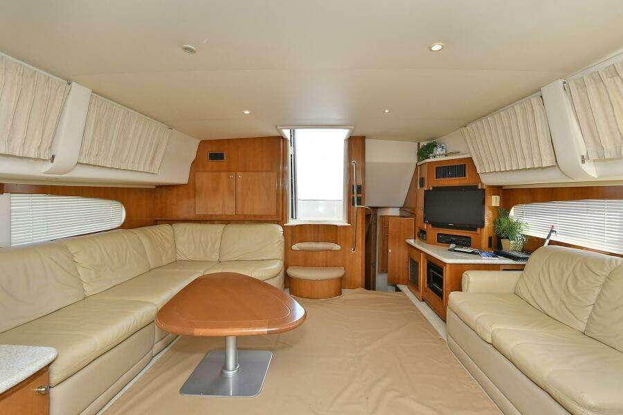 2001 Carver 466 Motor Yacht