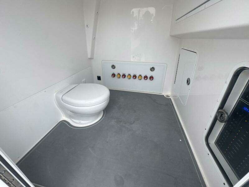 2025 Invincible 35 Catamaran