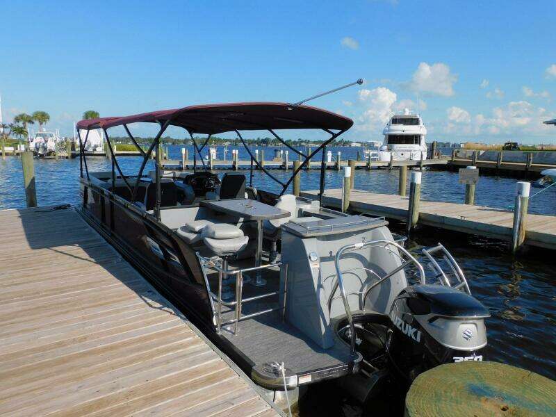 2023 Aqua Patio 275 CBE