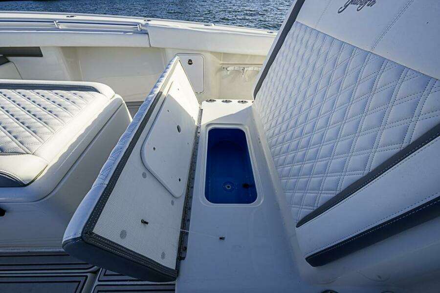 2011 Yellowfin 39 Offshore