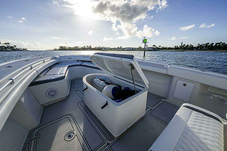 2011 Yellowfin 39 Offshore