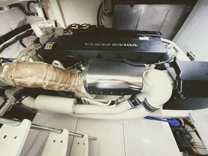 2014 Tiara Yachts 50 Coupe