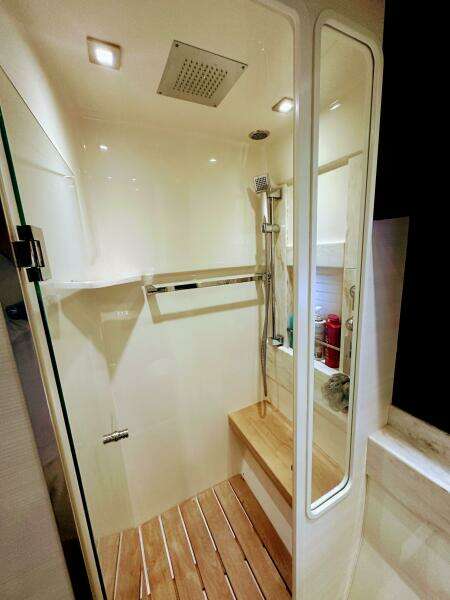 2014 Tiara Yachts 50 Coupe