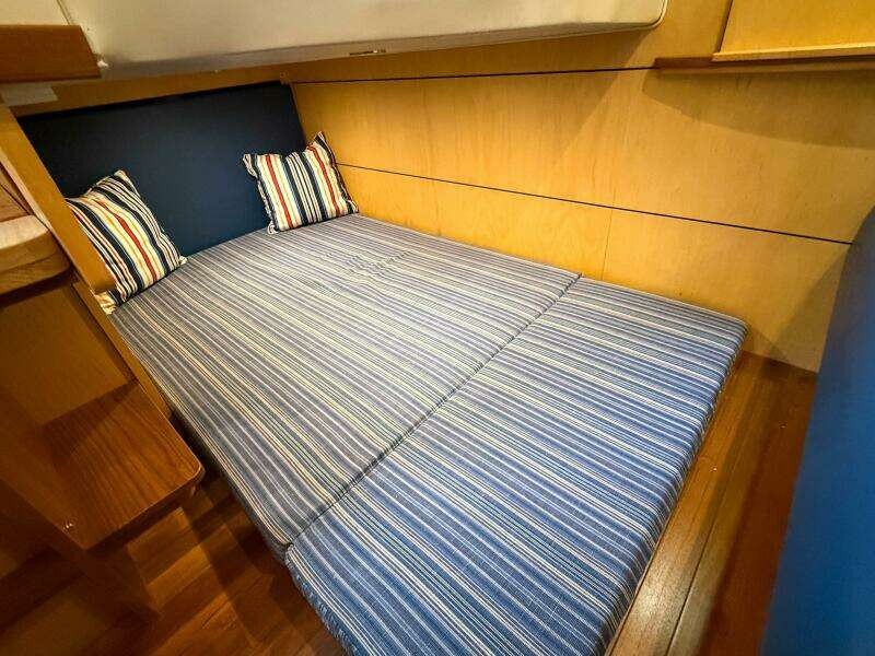 2013 Tiara Yachts 3600 Coronet