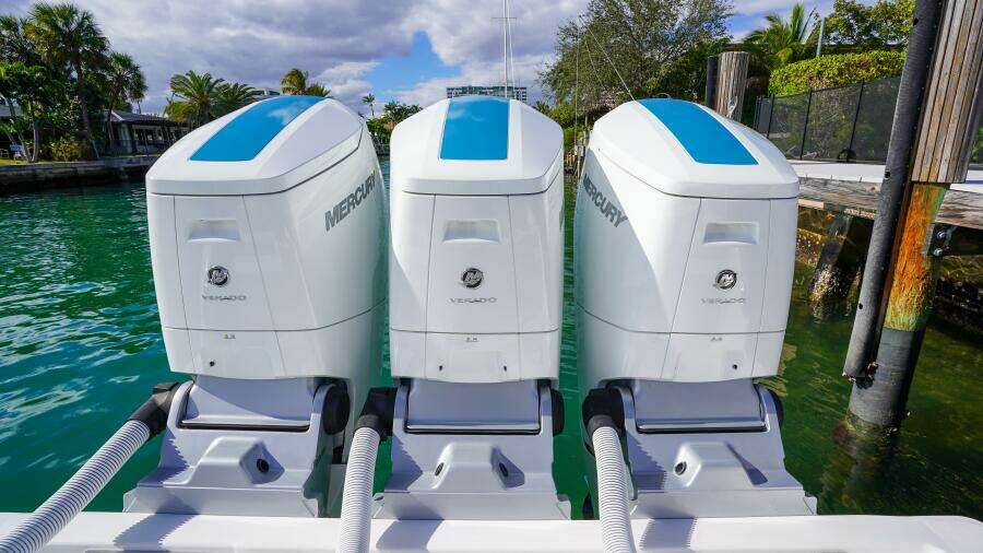 2024 Invincible 43 Open