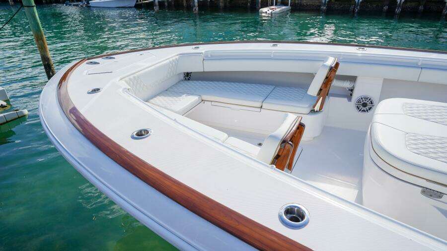 2024 Invincible 43 Open