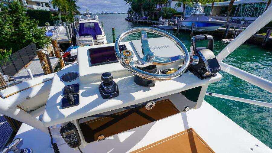 2024 Invincible 43 Open