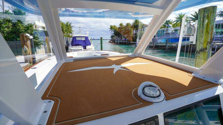 2024 Invincible 43 Open