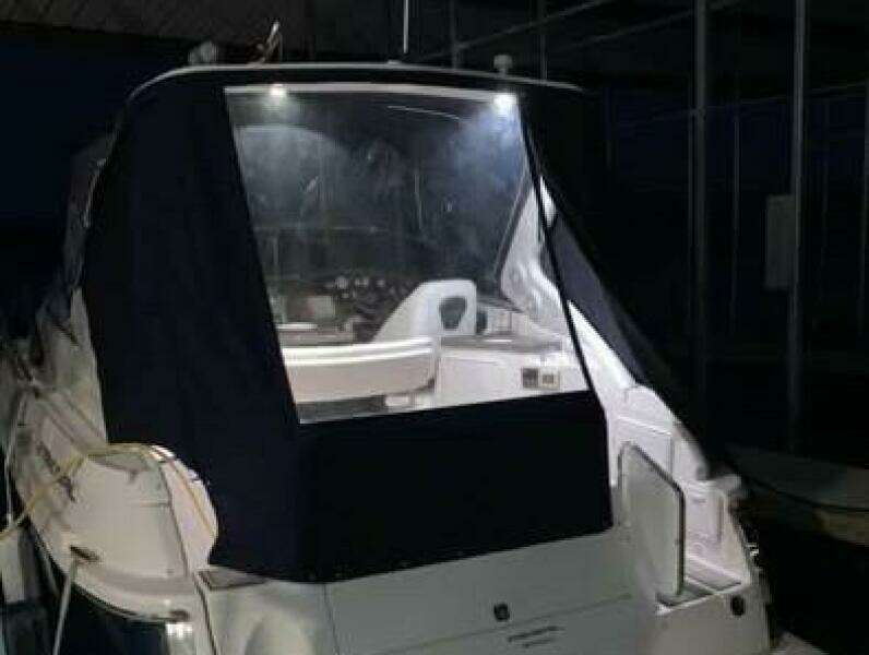 2006 Regal 3060 Window Express