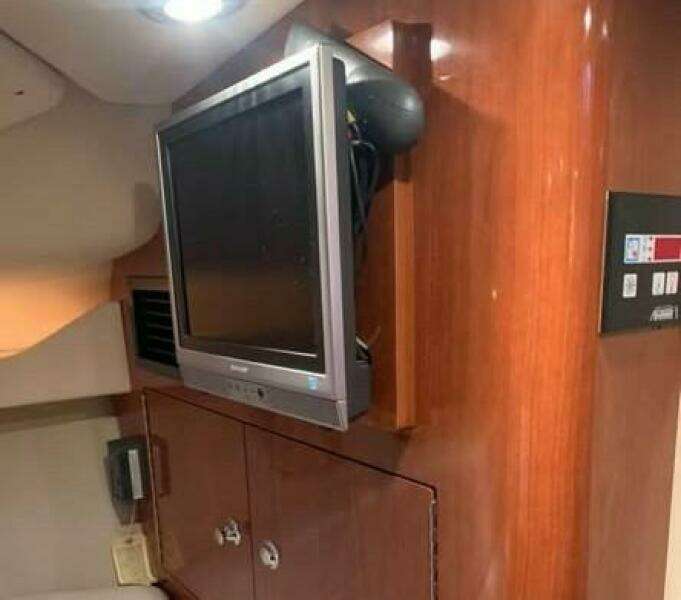 2006 Regal 3060 Window Express