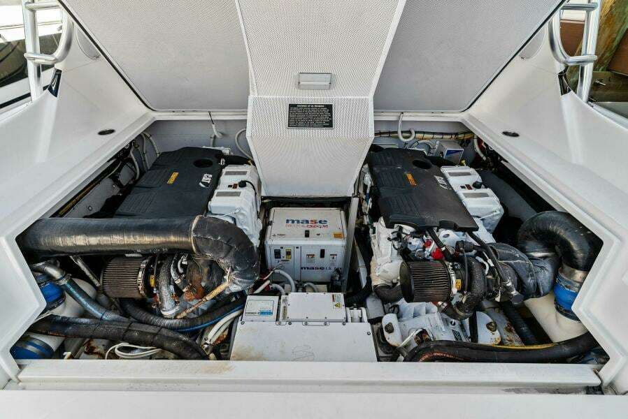 2017 Bertram 35 Flybridge