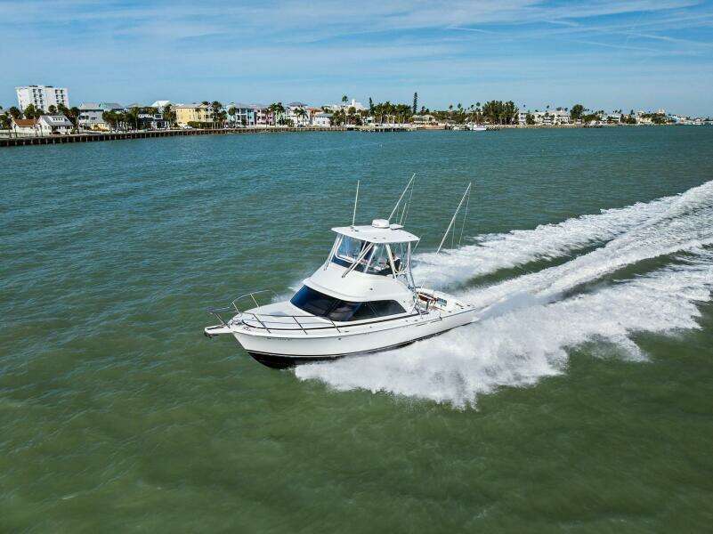 2017 Bertram 35 Flybridge