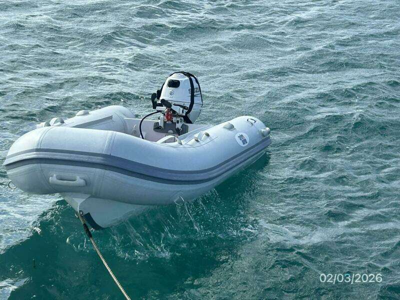 54' Jeanneau tender1