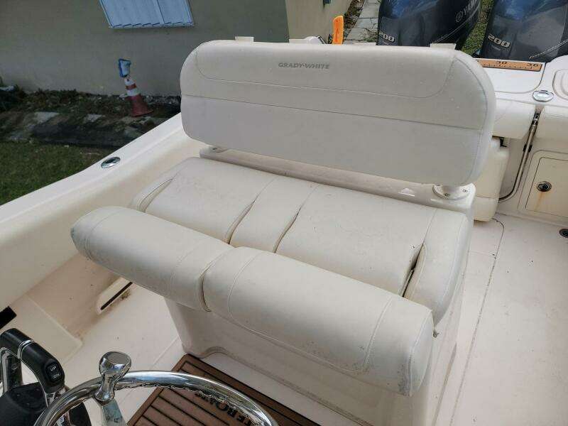 2019 Grady-White Fisherman 257