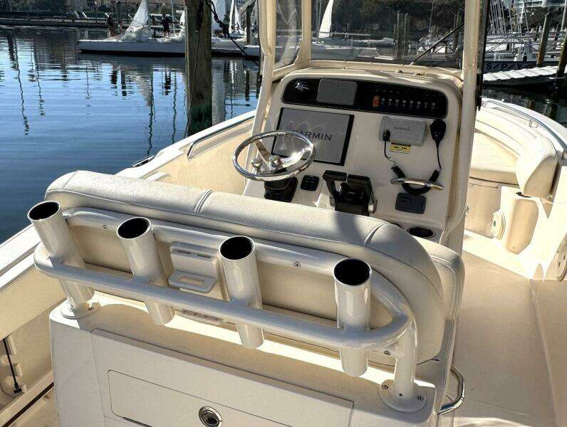 2017 Grady-White Fisherman 257