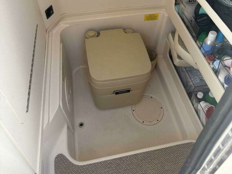 2017 Grady-White Fisherman 257