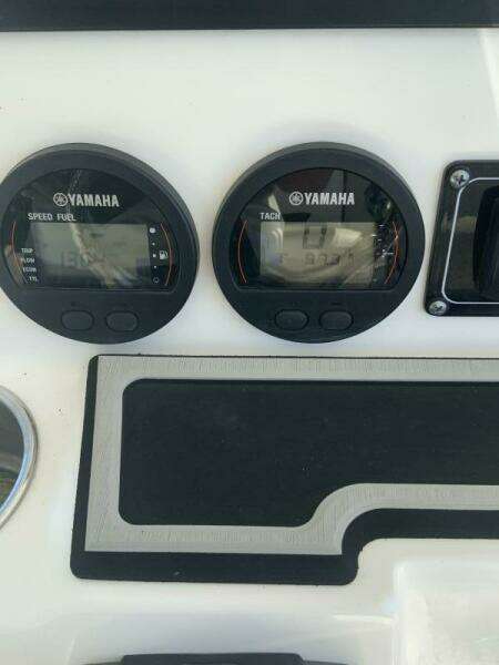 2022 Sea Fox 228 Commander