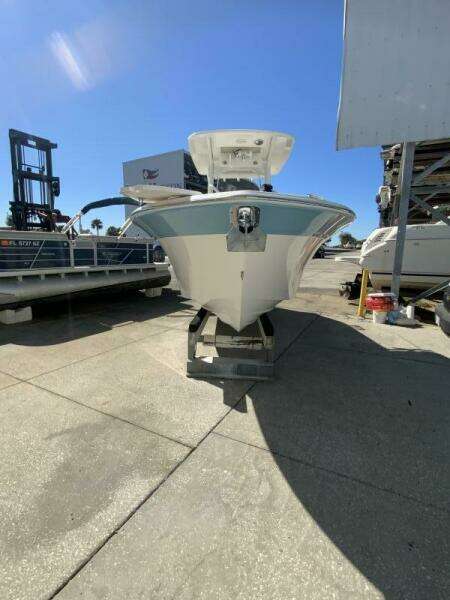 2022 Sea Fox 228 Commander