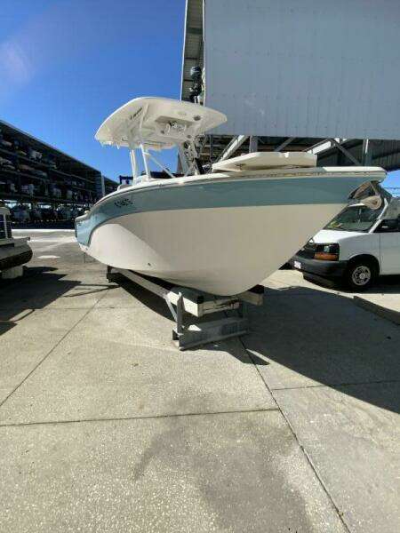 2022 Sea Fox 228 Commander