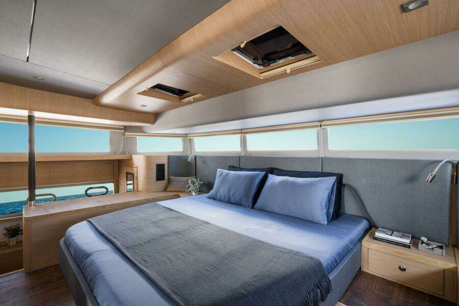 2024 Aquila 54 Yacht