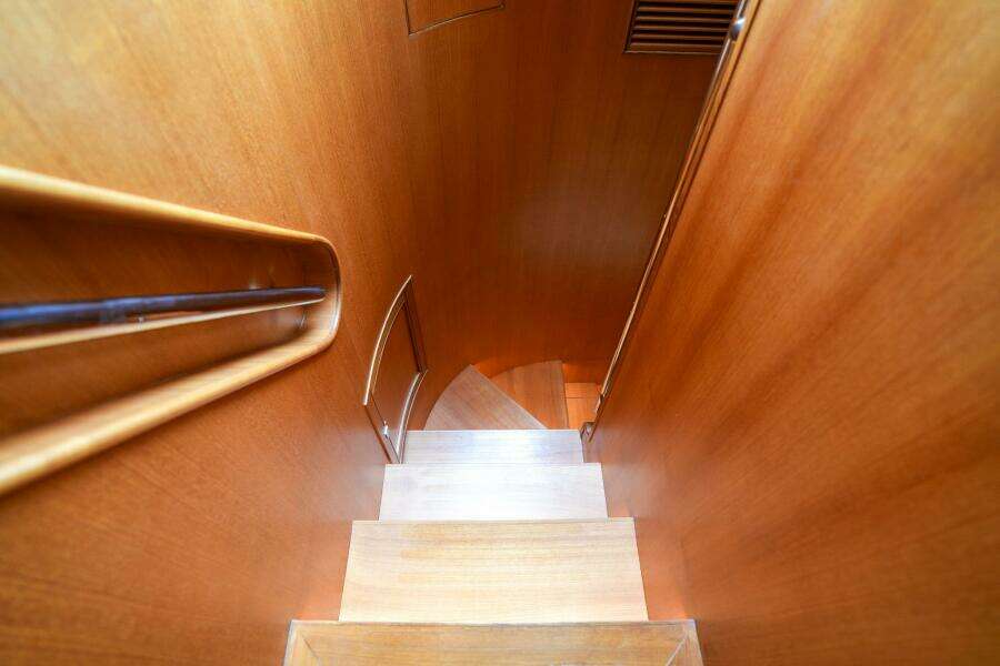 2022 Marlow Explorer 62E-CB