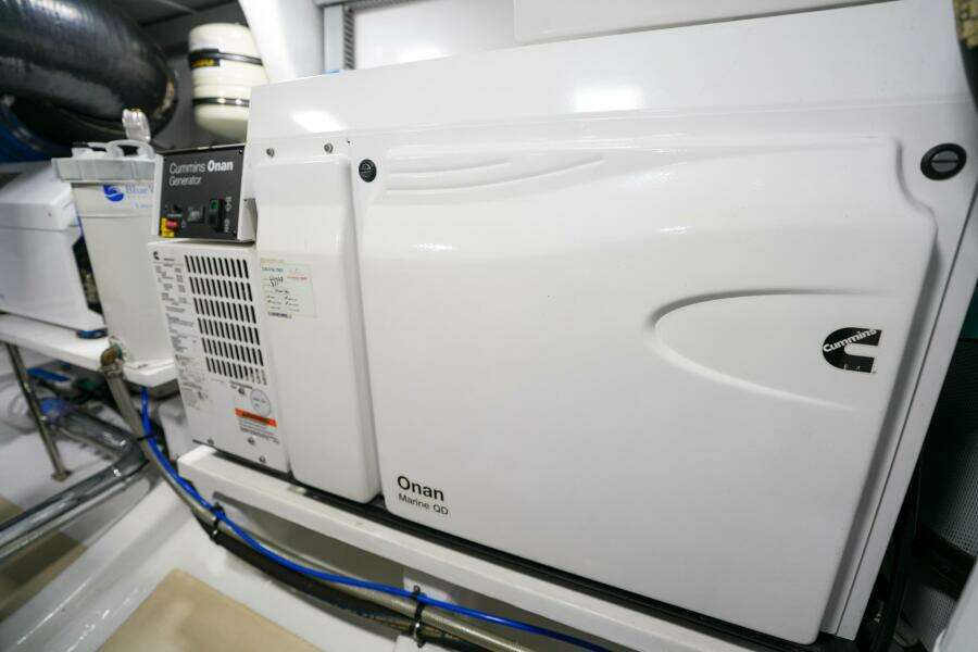 2022 Marlow Explorer 62E-CB