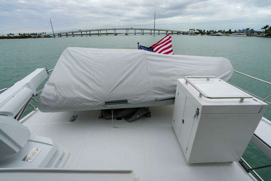 2022 Marlow Explorer 62E-CB