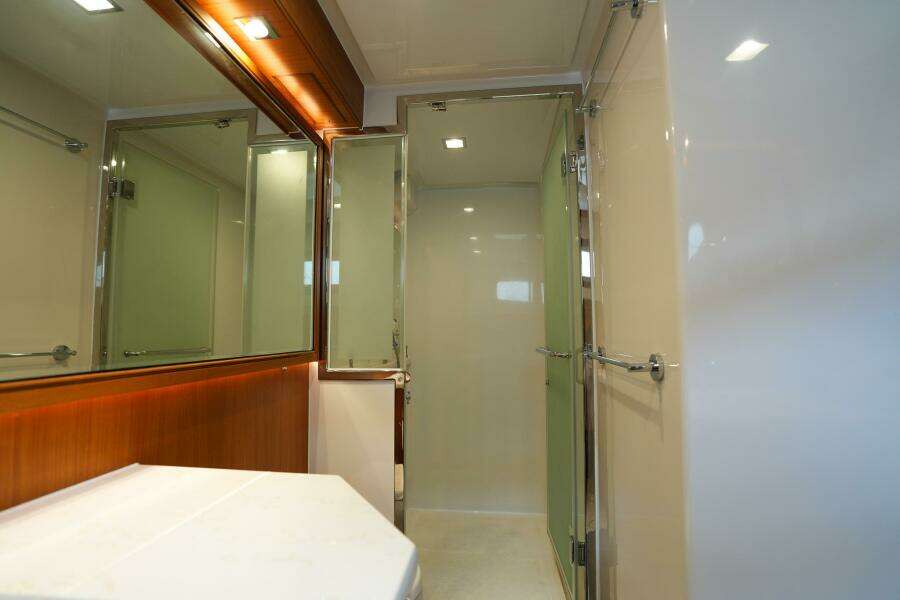 2022 Marlow Explorer 62E-CB