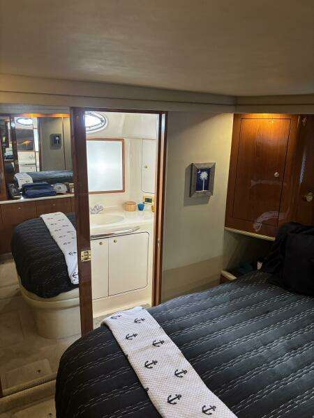 2000 Sea Ray 420 Aft Cabin