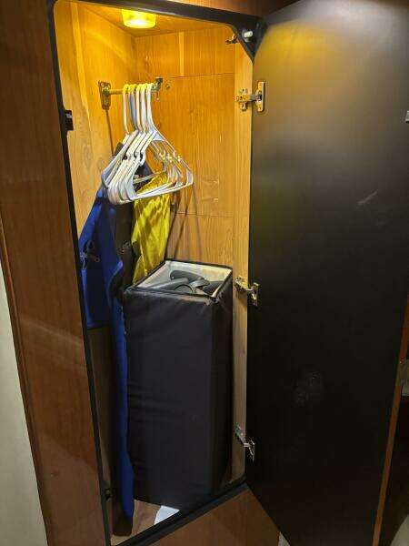 2000 Sea Ray 420 Aft Cabin