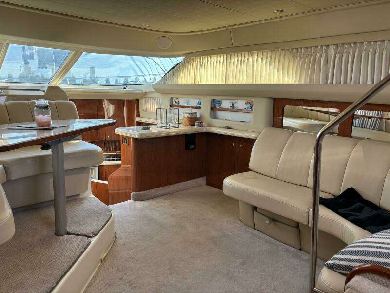 2000 Sea Ray 420 Aft Cabin