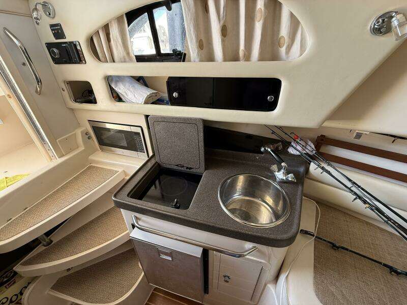 2007 Grady-White Marlin 300