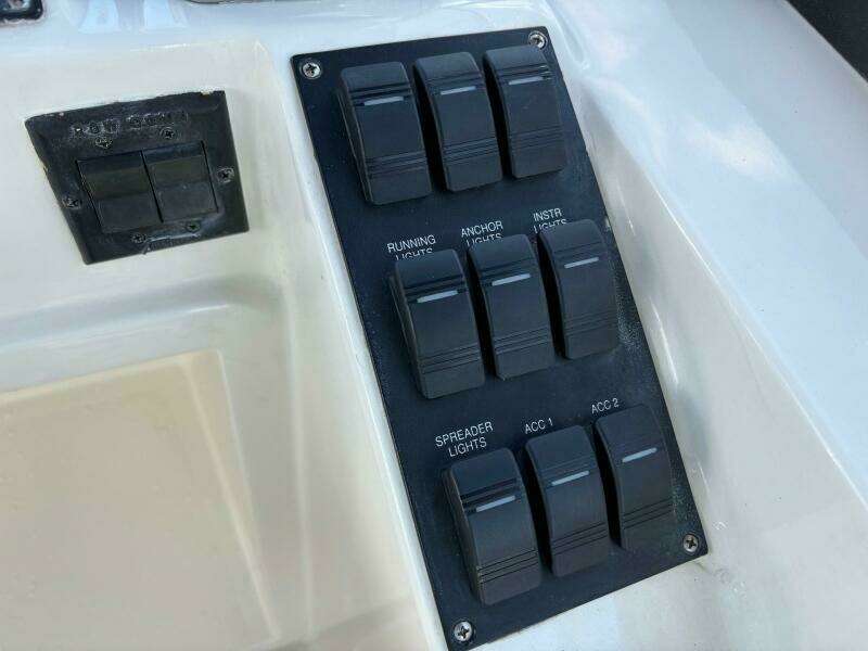 2004 Sabreline 36 Sedan