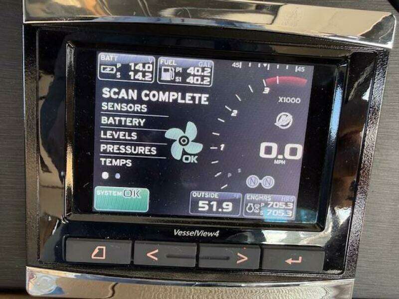 2016 Sea Ray 40 Sundancer